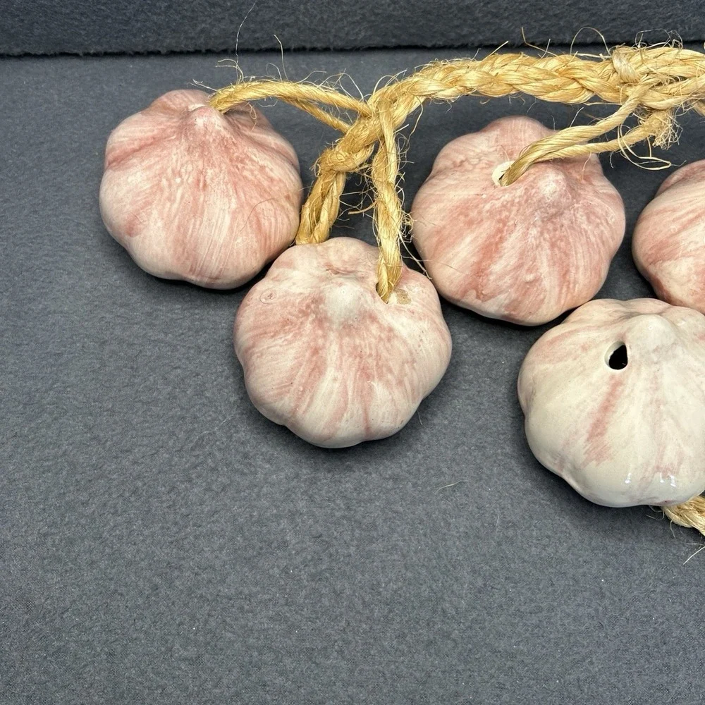 Vintage Ceramic Garlic Braid Wall Decor Pink Bulbs Hanging‎ Rope 7 Heads